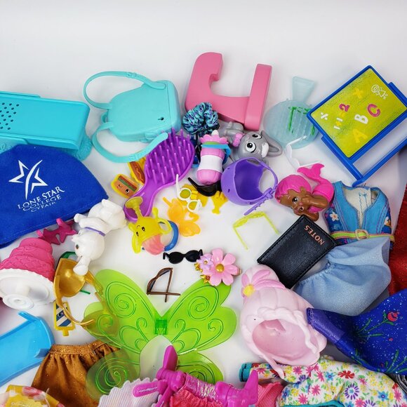 Mix Barbie Doll Lot and Accessories - Picture 7 of 9